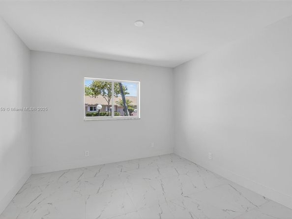 8840 Rheims Rd, Boca Raton FL 33496