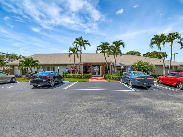 8840 Rheims Rd, Boca Raton FL 33496