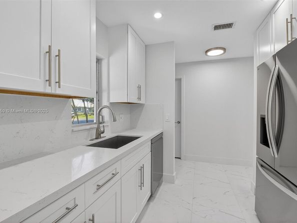 8840 Rheims Rd, Boca Raton FL 33496