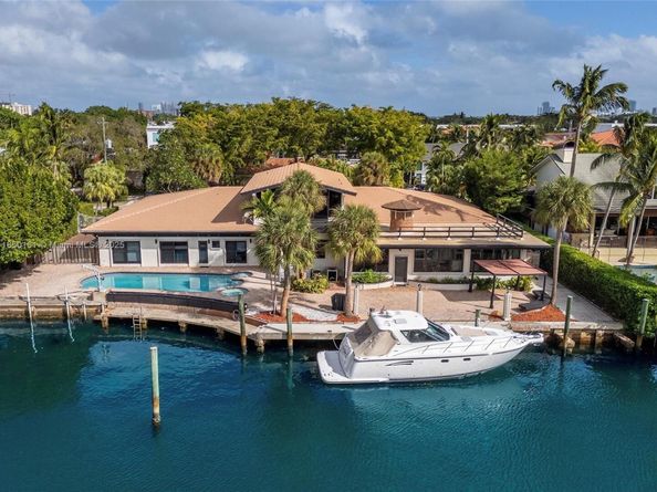 2010 NE 120th Rd, North Miami FL 33181