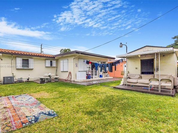 3347 SW 24th St, Miami FL 33145