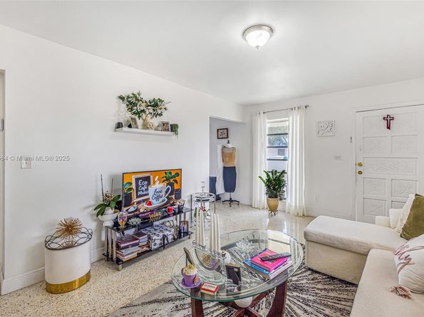 3347 SW 24th St, Miami FL 33145