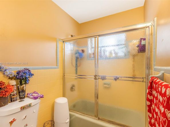 3347 SW 24th St, Miami FL 33145