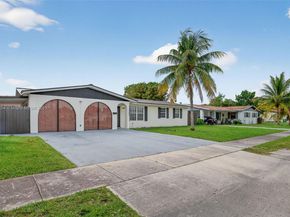 11930 SW 199th St, Miami FL 33177