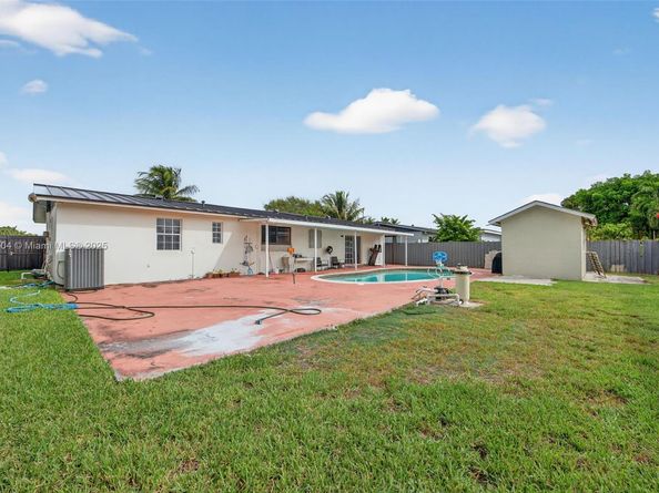 11930 SW 199th St, Miami FL 33177