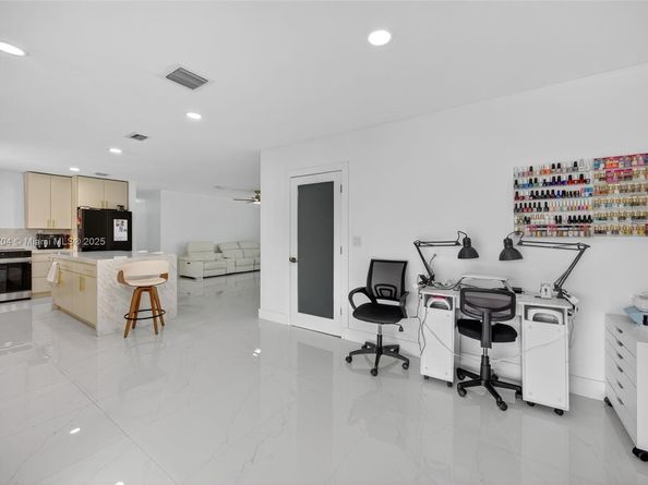 11930 SW 199th St, Miami FL 33177