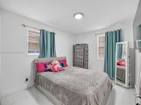 11930 SW 199th St, Miami FL 33177