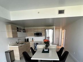 16385 Biscayne Blvd 1002, North Miami Beach FL 33160