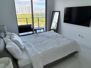 16385 Biscayne Blvd 1002, North Miami Beach FL 33160