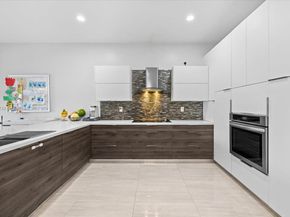 2726 Treasure Cove Cir, Dania Beach FL 33312