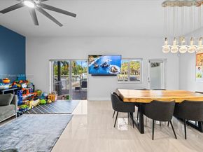 2726 Treasure Cove Cir, Dania Beach FL 33312