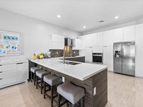 2726 Treasure Cove Cir, Dania Beach FL 33312