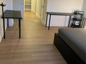800 NE 195th St 314, Miami FL 33179