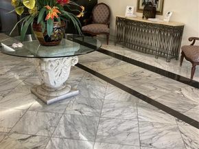 800 NE 195th St 314, Miami FL 33179