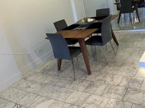 800 NE 195th St 314, Miami FL 33179