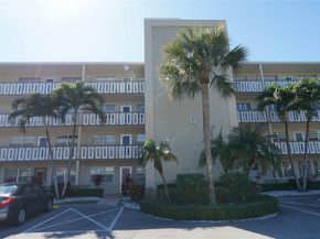 226 Wellington G G, West Palm Beach FL 33417