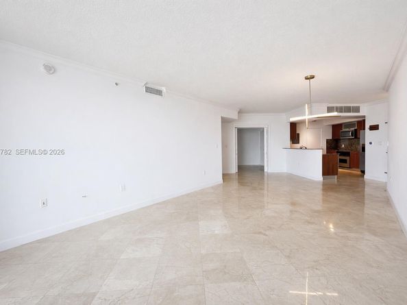 9066 SW 73rd Ct 1710, Miami FL 33156