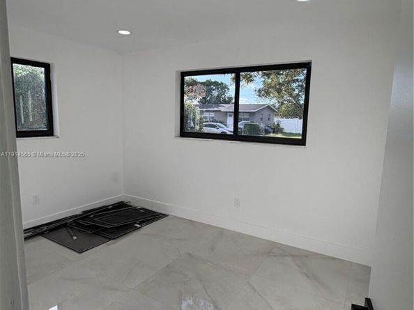 11615 SW 142nd Ter, Miami FL 33176