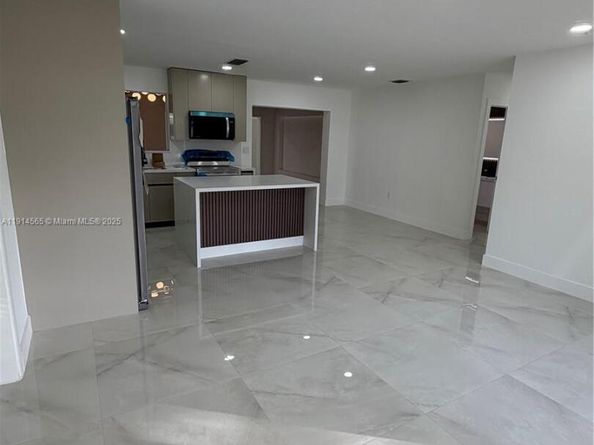 11615 SW 142nd Ter, Miami FL 33176