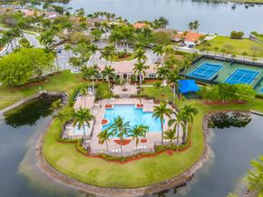 18801 SW 7th St, Pembroke Pines FL 33029