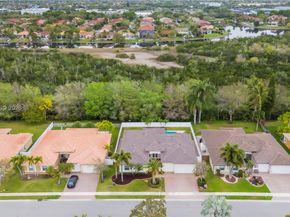 18801 SW 7th St, Pembroke Pines FL 33029