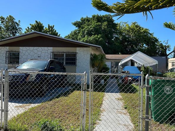 420 NW 32nd St, Miami FL 33127