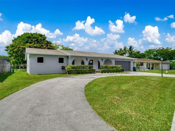 14540 SW 77th St, Miami FL 33183