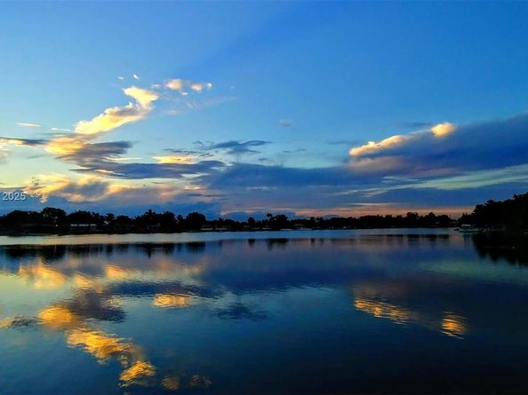 5110 SW 92nd Ave, Miami FL 33165