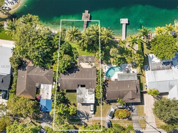 5110 SW 92nd Ave, Miami FL 33165