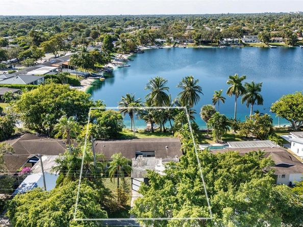 5110 SW 92nd Ave, Miami FL 33165