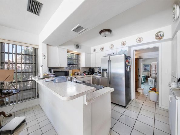 5110 SW 92nd Ave, Miami FL 33165