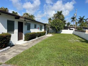 809 NE 2nd St unit 1-2, Hallandale Beach FL 33009