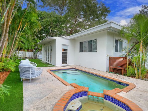 84 W Shore Dr, Coconut Grove FL 33133