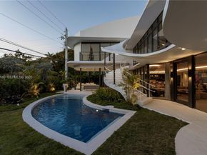 5261 NE 5th Ave, Miami FL 33137