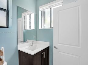 391 NE 208th Ter, Miami FL 33179