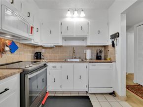 2801 Somerset Dr 411, Lauderdale Lakes FL 33311