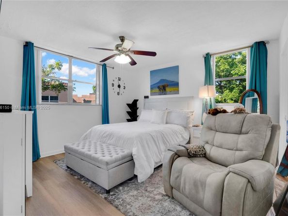 2801 Somerset Dr 411, Lauderdale Lakes FL 33311