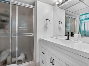 2801 Somerset Dr 411, Lauderdale Lakes FL 33311