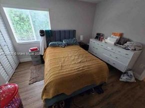 345 NW 49th St, Miami FL 33127