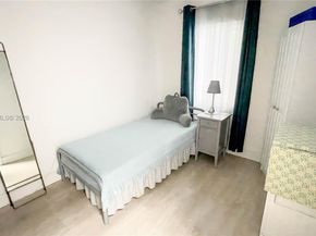 3176 NW 59th St, Miami FL 33142