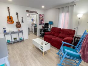 3176 NW 59th St, Miami FL 33142