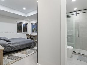 1885 NW 139th Ter, Pembroke Pines FL 33028