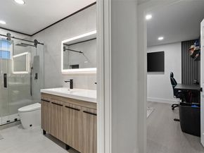 1885 NW 139th Ter, Pembroke Pines FL 33028