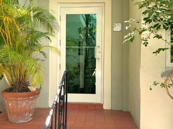 349 Meridian Ave B202, Miami Beach FL 33139