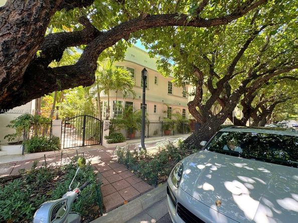 349 Meridian Ave B202, Miami Beach FL 33139