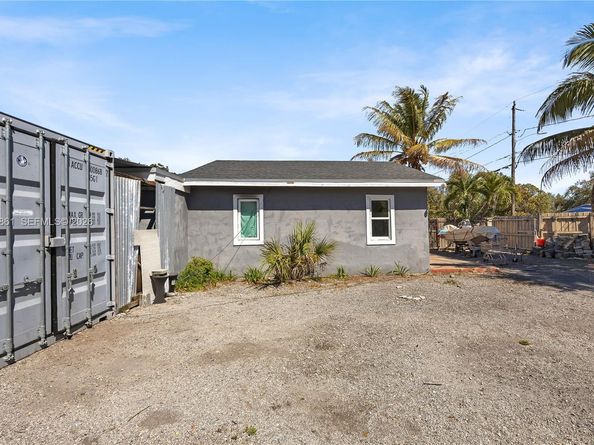 8800 NW 20th Ave, Miami FL 33147