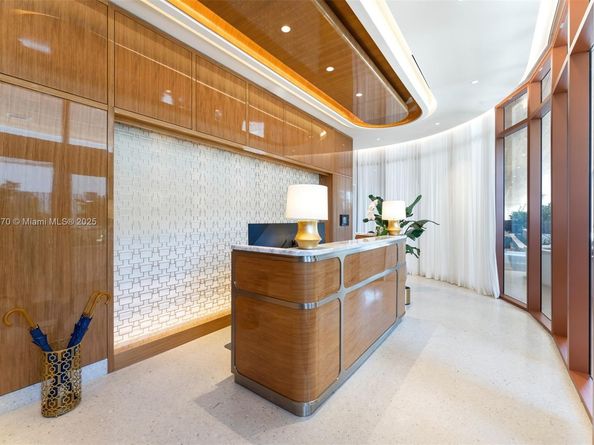 2678 Tigertail Ave 1504, Miami FL 33133