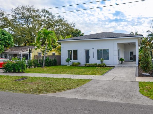 635 SW 9th St, Hallandale Beach FL 33009