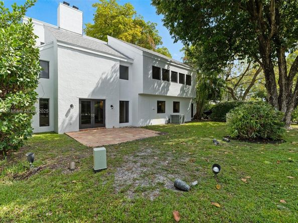 20215 W Oak Haven Cir, Miami FL 33179