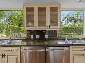 20215 W Oak Haven Cir, Miami FL 33179